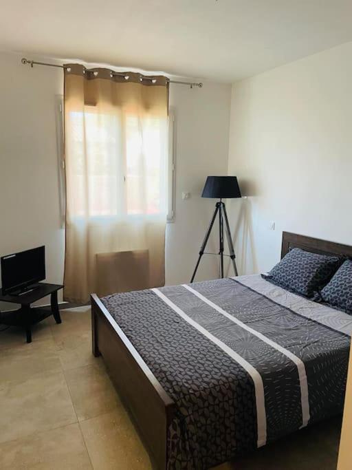 Ouveillan Jolie Maison De Village 2 Chambres מראה חיצוני תמונה